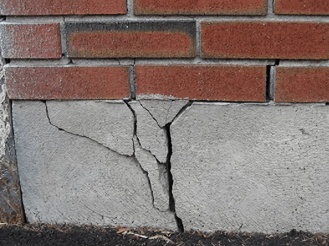 Concrete foundation with serious structural damage in Pembroke Pines, FL
