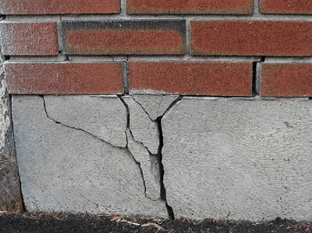 Concrete foundation with serious structural damage in Pembroke Pines, FL